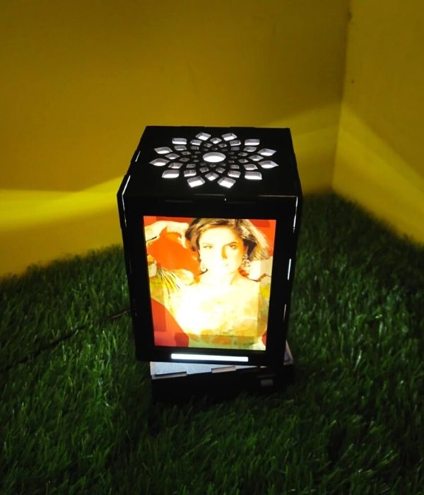 Customized Rotating photo lamp