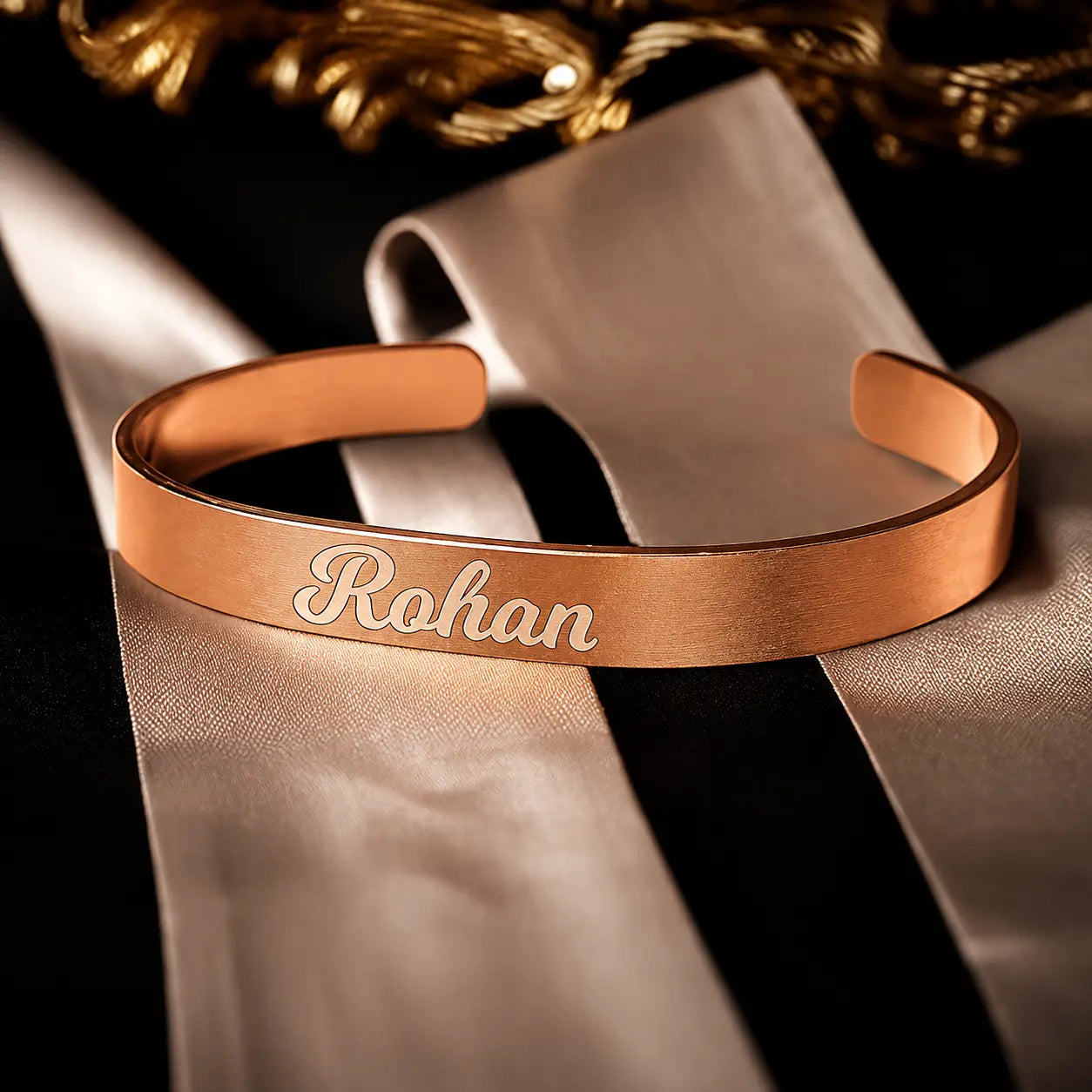 Classy Metal bracelet