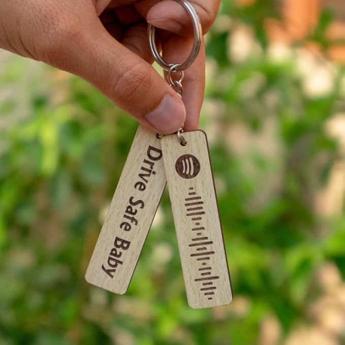 Customized wooden spotify keychain with song & message - 2