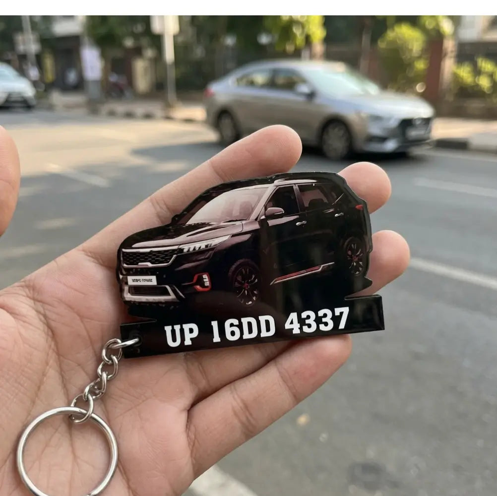 Customized car keychain with photo and number