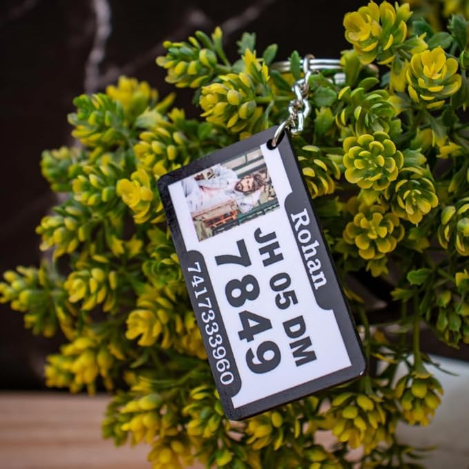 Customized Sublimation Bike & Car Number Plate Keychain With Photo