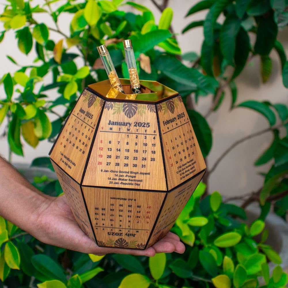 Geometric Wooden Tabletop Calendar With Pen Stand