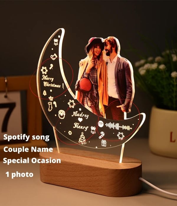 Customized Couple Spotify Moon with Photo