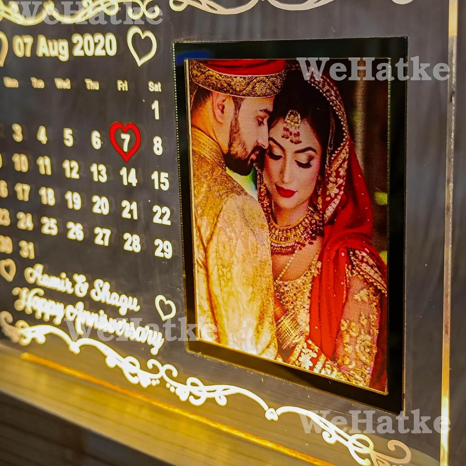 Customized 3D Illusion Calender Lamp With Wooden Base