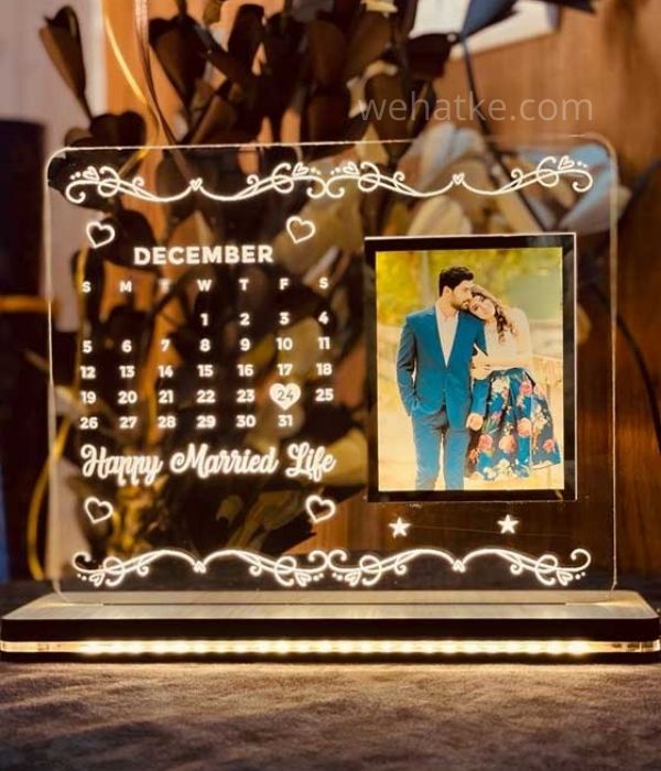 Customized wedding anniversary date calendar with illusion lamp
