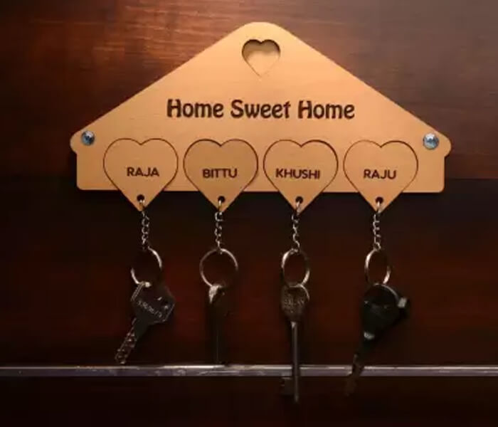 Personalized Heart Shape Key Holder Wood Key Holder  (4 Hooks, Brown)